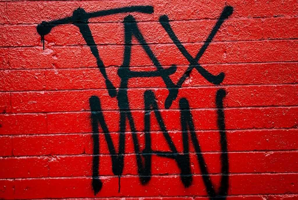 Labour backs 28 percent capital gains tax