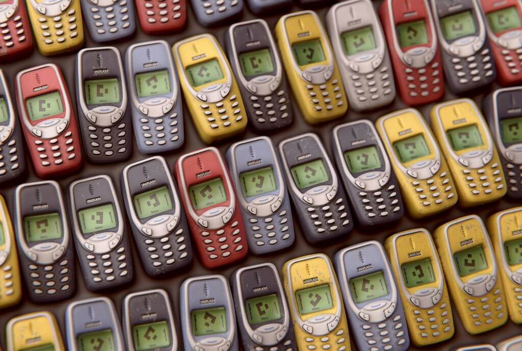 Parents turn to ‘dumbphones’ as schools tighten controls on social media