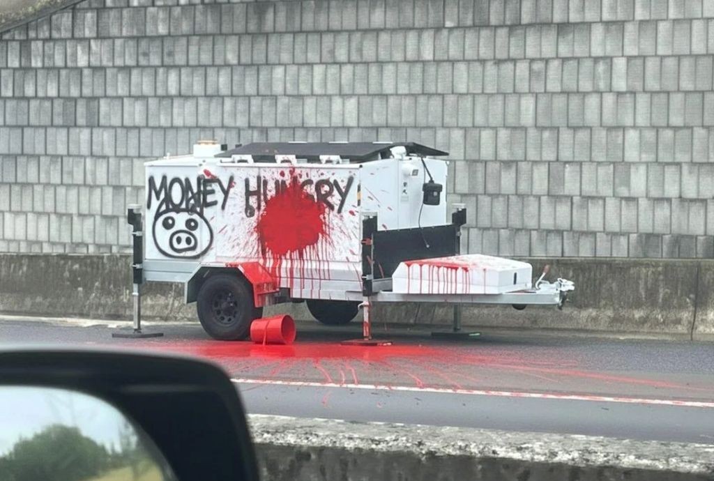 Auckland joins global backlash as speed cameras attacked