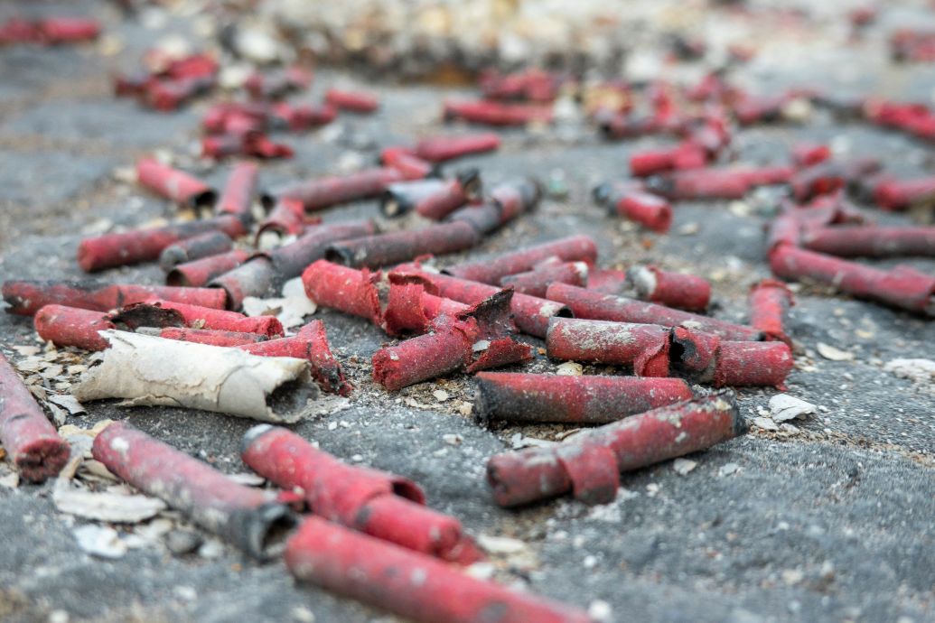 Government keeps backyard fireworks despite cross-party call for ban